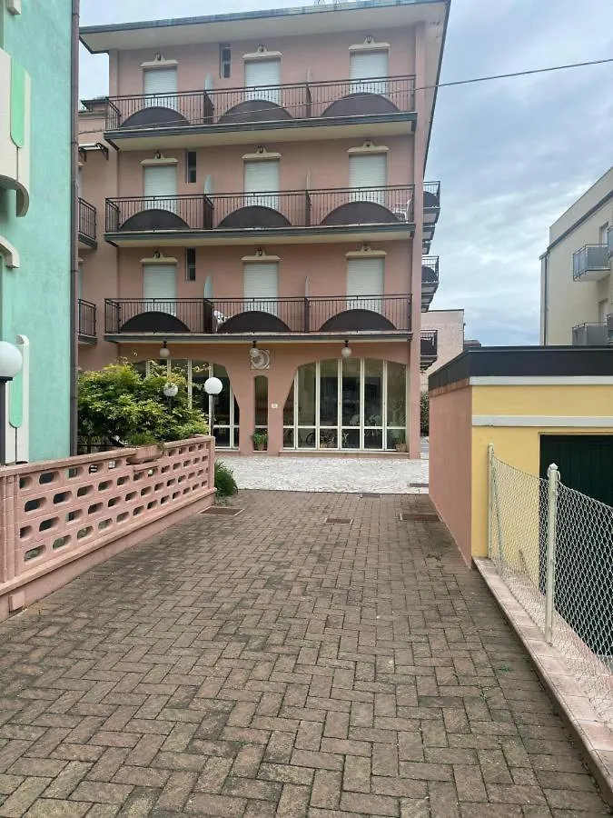 Villa Anita Rooms Gatteo a Mare Guest house