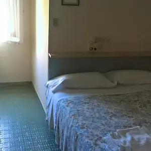  Hotel Jolanda